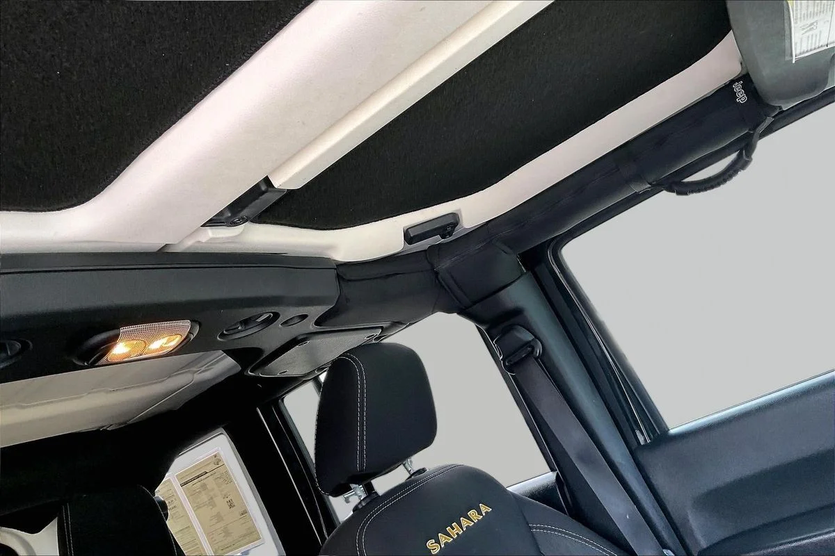 Used 2015 Black Jeep X image 23