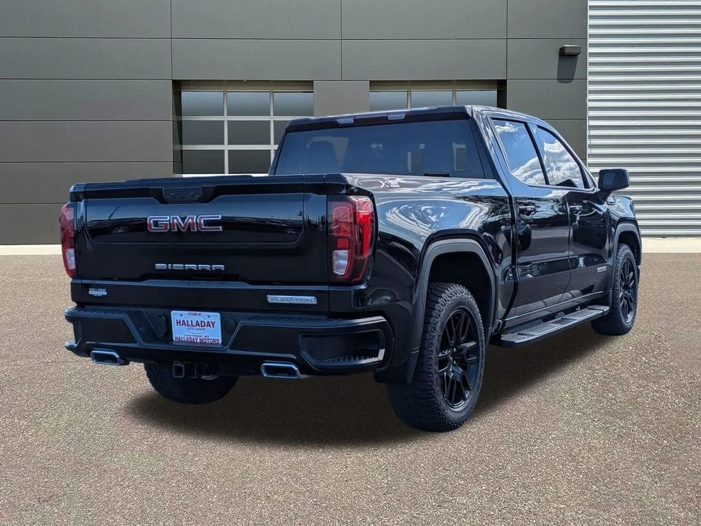Used 2024 Onyx Black GMC Elevation image 5