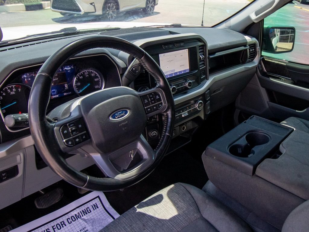 Used 2021 White Ford XLT image 5