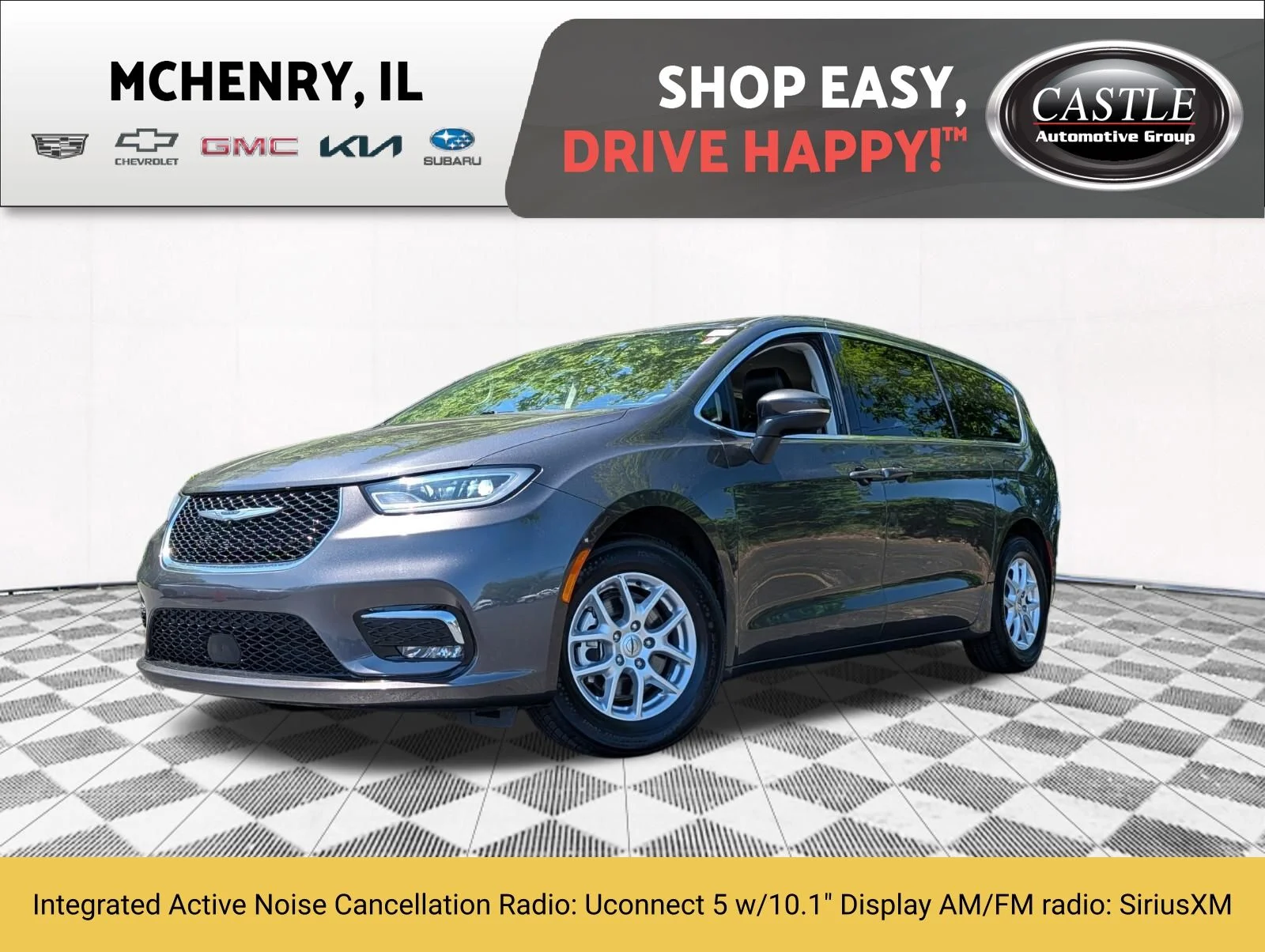 2023 Chrysler Pacifica Touring L's photo