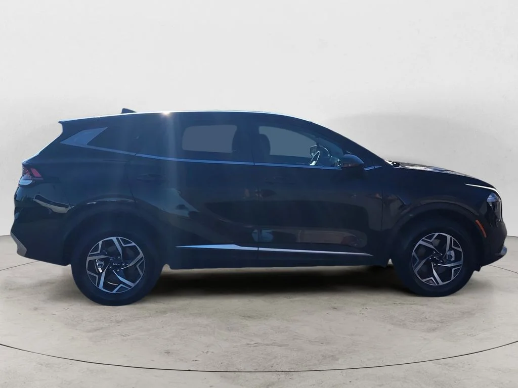 Used 2023 Black Kia LX image 6