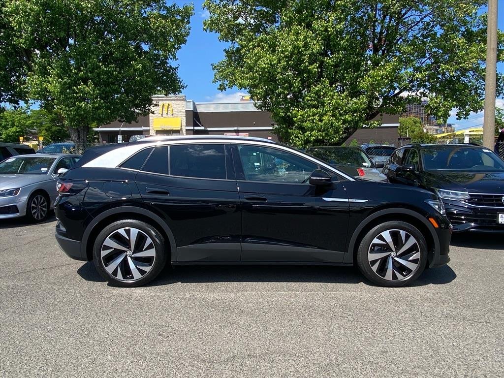 Certified 2022 Volkswagen ID.4 PRO S with VIN WVGKMPE26NP072718 for sale in Alexandria, VA