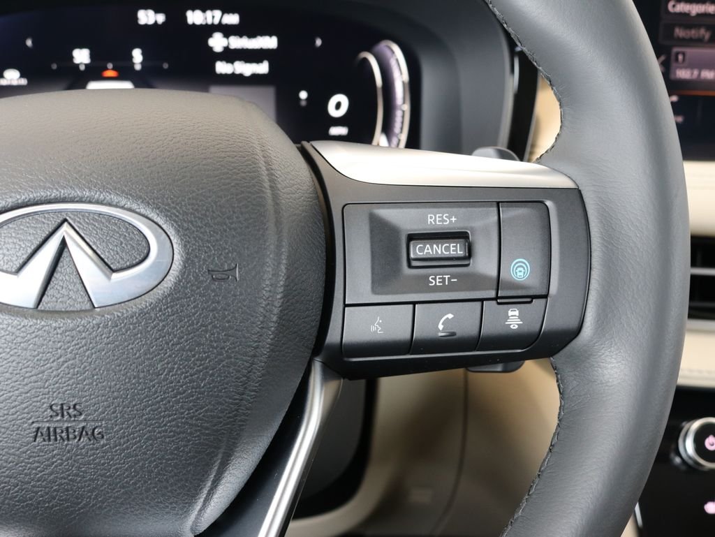 Certified Used 2023 White INFINITI LUXE image 14
