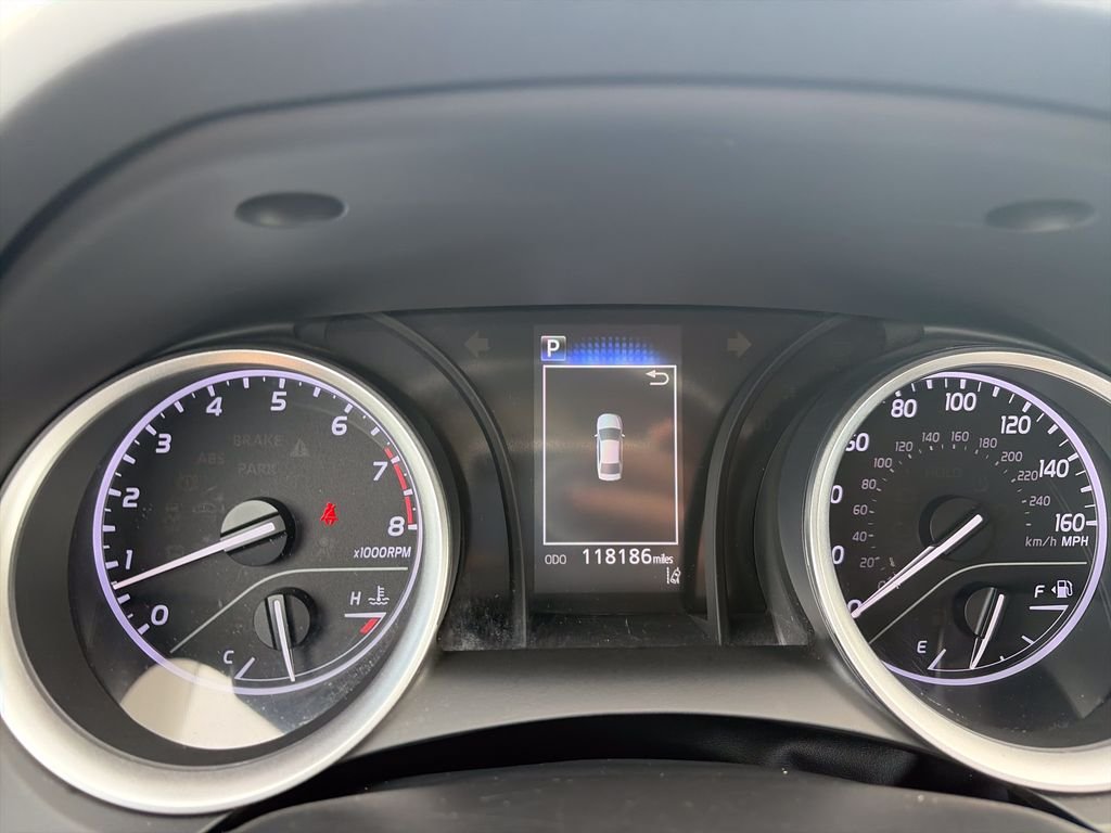 Used 2022 Silver Toyota LE image 34