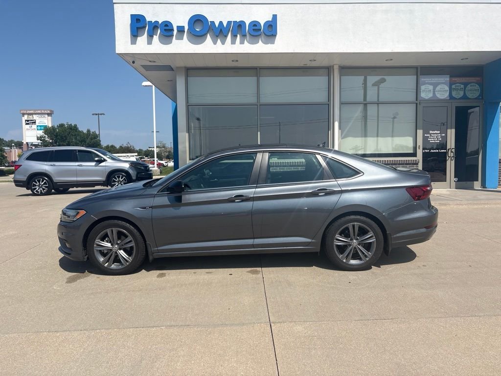 Used 2021 Gray Volkswagen R-Line image 8