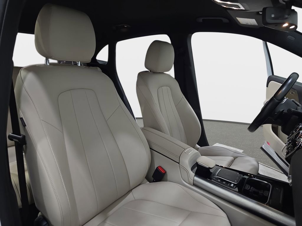 Used 2022  Mercedes-Benz GLA 250 image 12