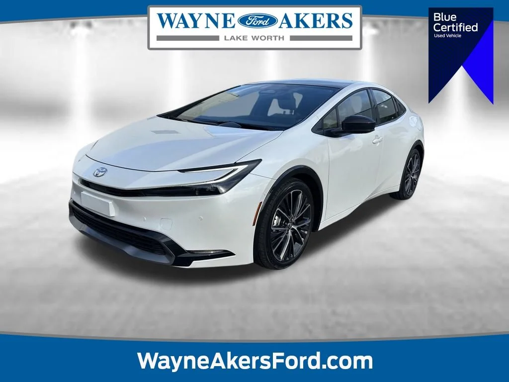 2024 Toyota Prius Limited FWD's photo