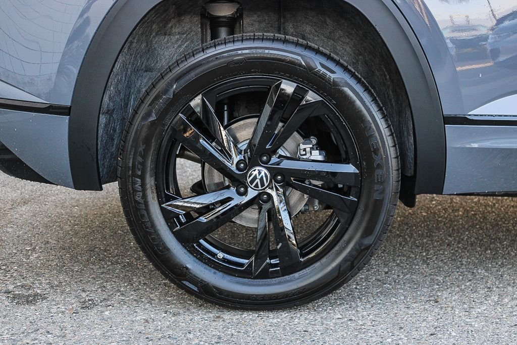 New 2026 Gray Volkswagen SEL R-Line Black image 10