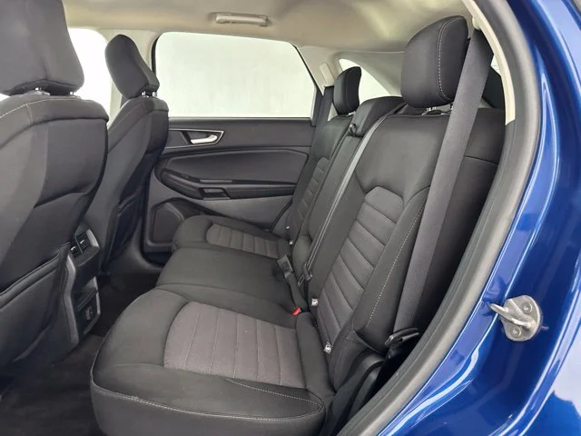Used 2020 Blue Ford SE image 30