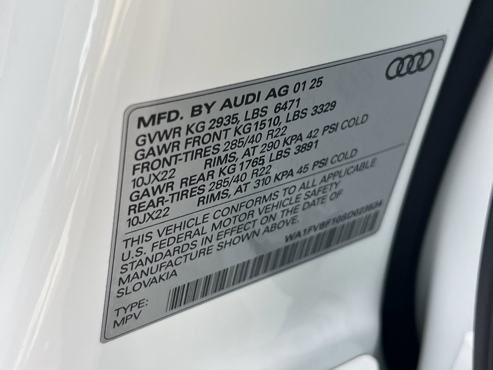 Used 2025 Carrara White Audi Prestige image 27