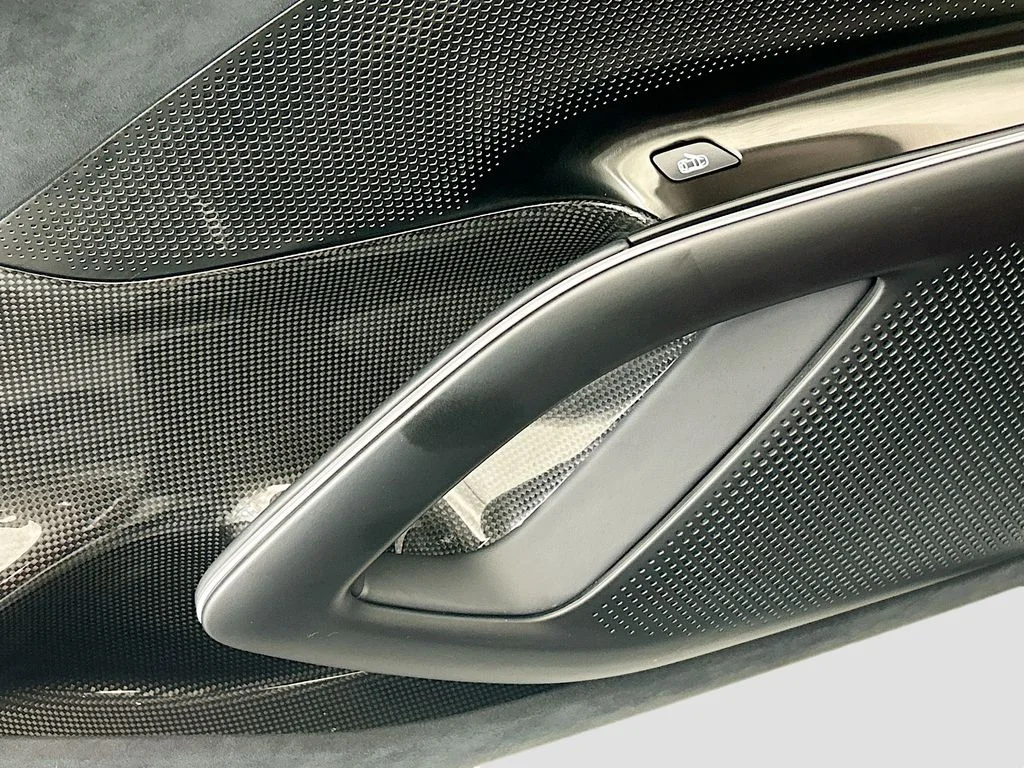 Used 2025 Bianco Artico Ferrari  image 19