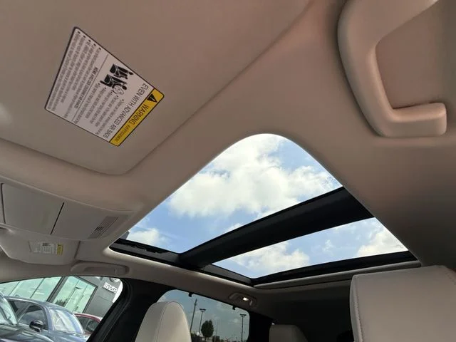 Used 2024 White Mazda Premium image 21