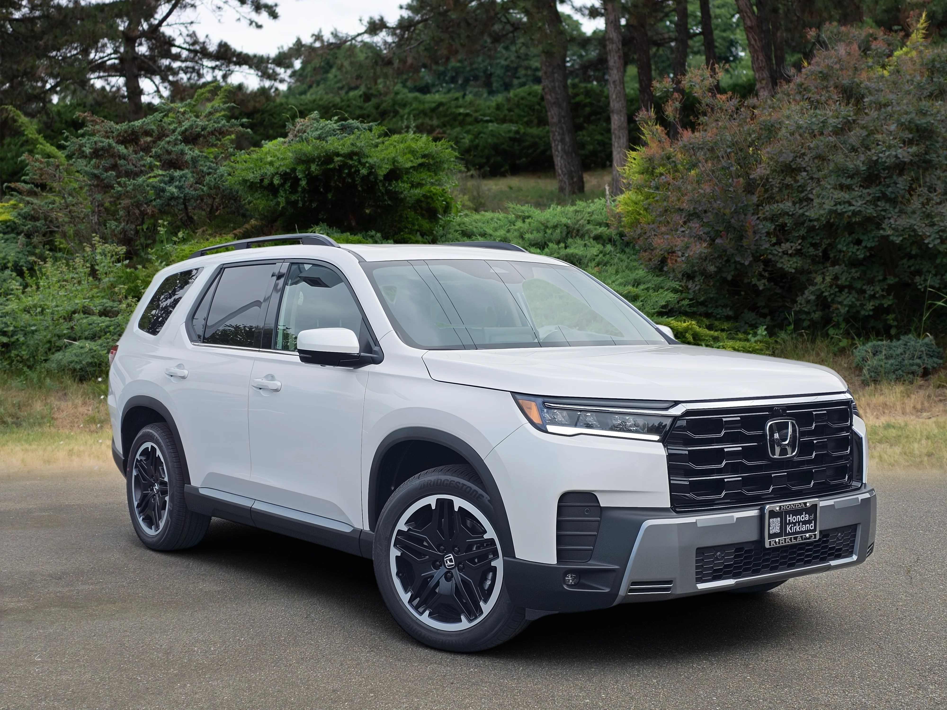 2026 Honda Pilot Touring Blackout AWD's photo