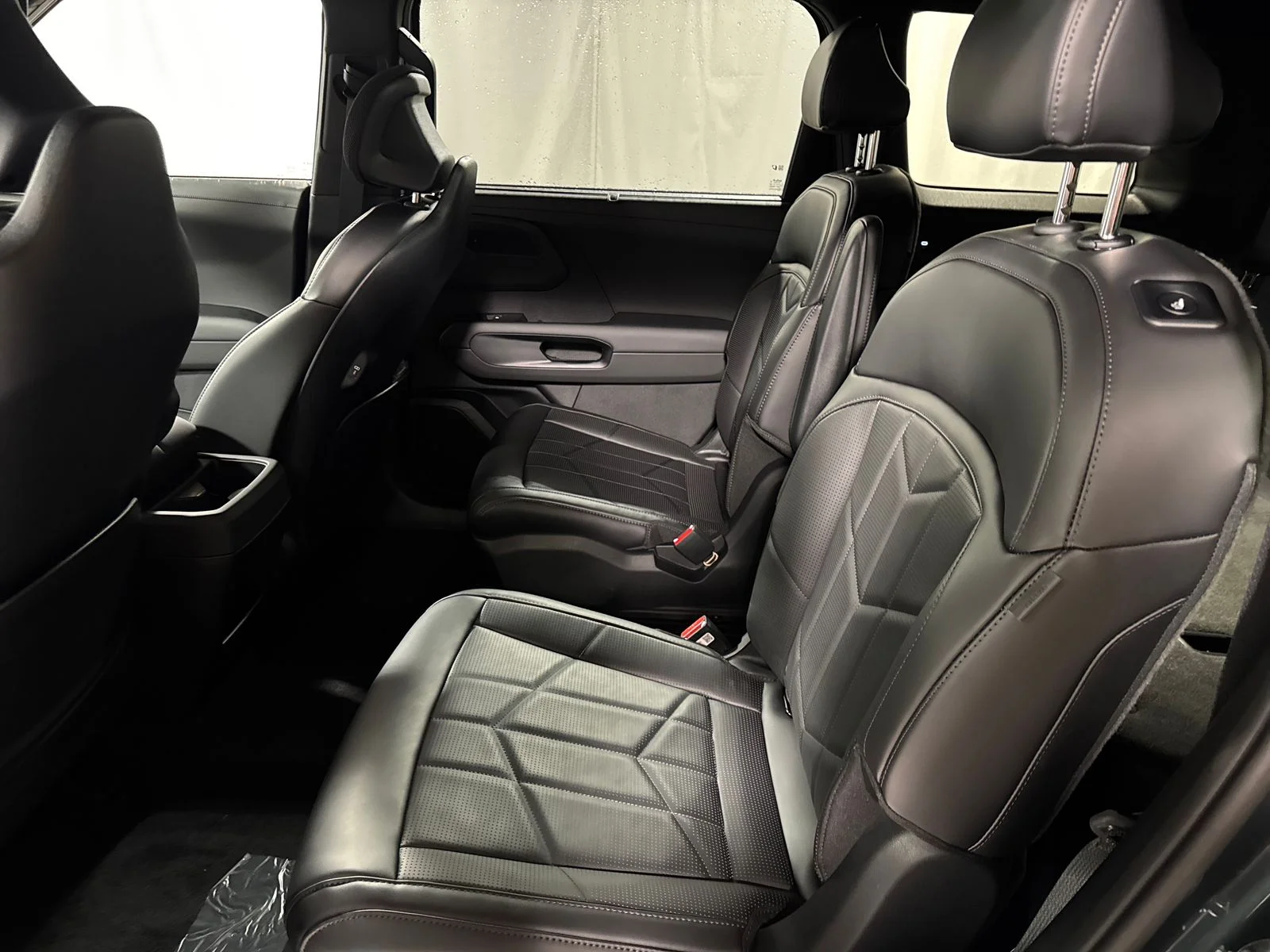 New 2027 Black Jade Green Kia X-Pro SX image 5