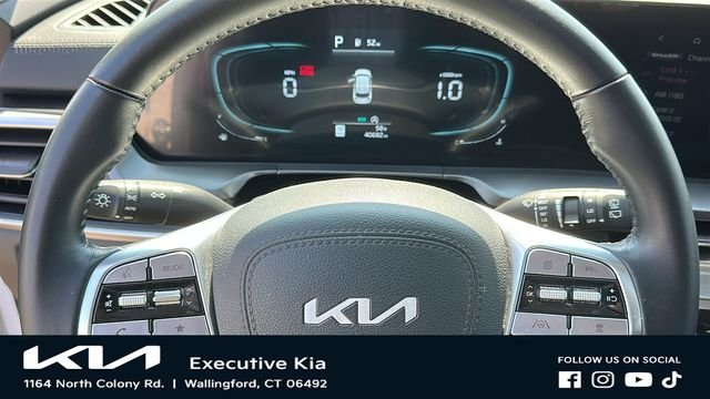Certified Used 2025 White Kia S image 12
