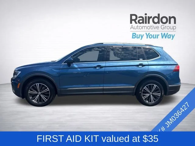 Used 2018 Blue Metallic Volkswagen SEL image 4