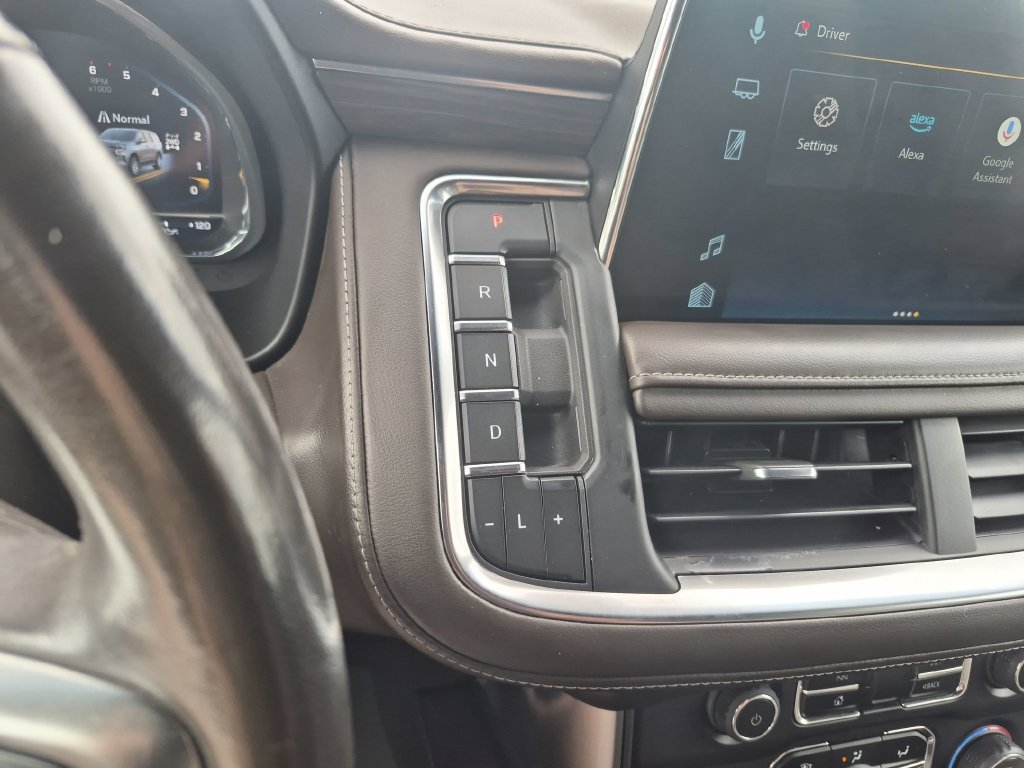 Used 2022 SUMMIT WHITE Chevrolet Z71 image 25