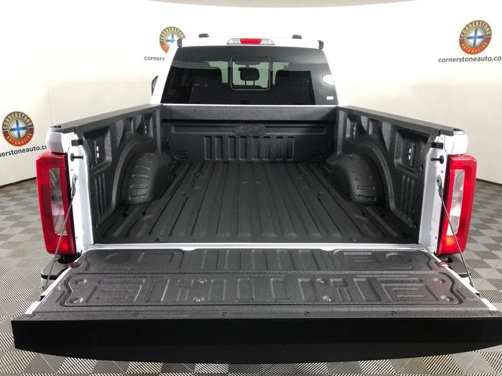 New 2026 White Ford XL image 18