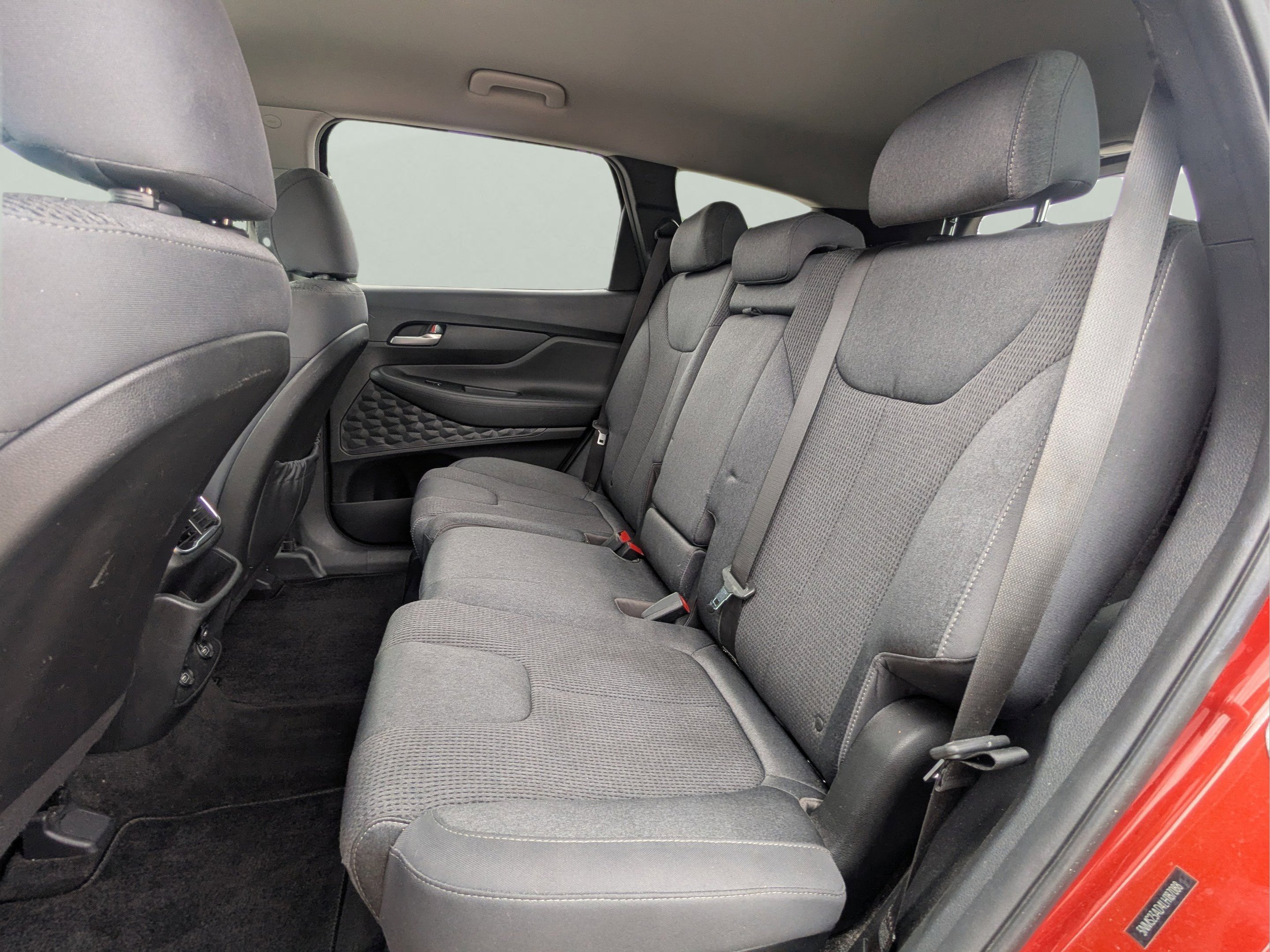 2020 Hyundai Santa Fe SE - Photo 11