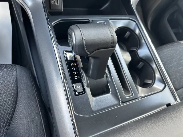 New 2026 Oxford White Ford XLT image 30