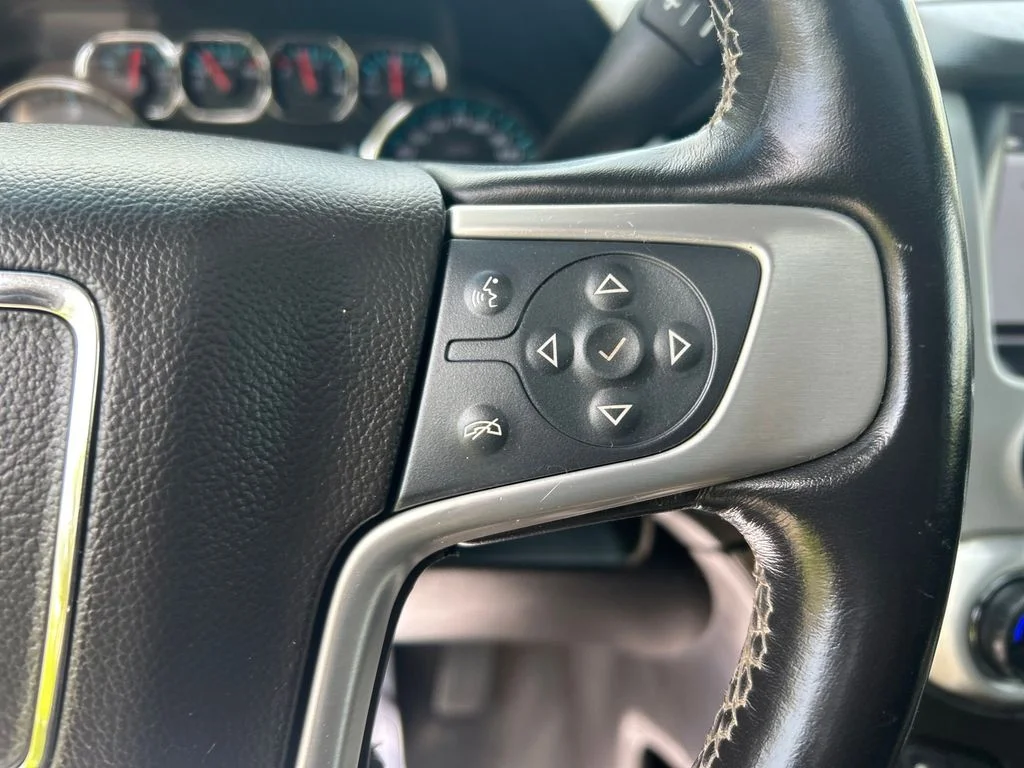 Used 2019 Black GMC SLT image 20
