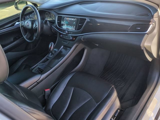 Used 2017 WHITE FROST TRICOAT Buick Essence image 35