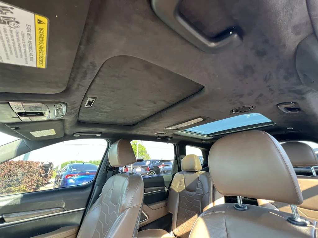 Used 2022 Black Kia SX image 22