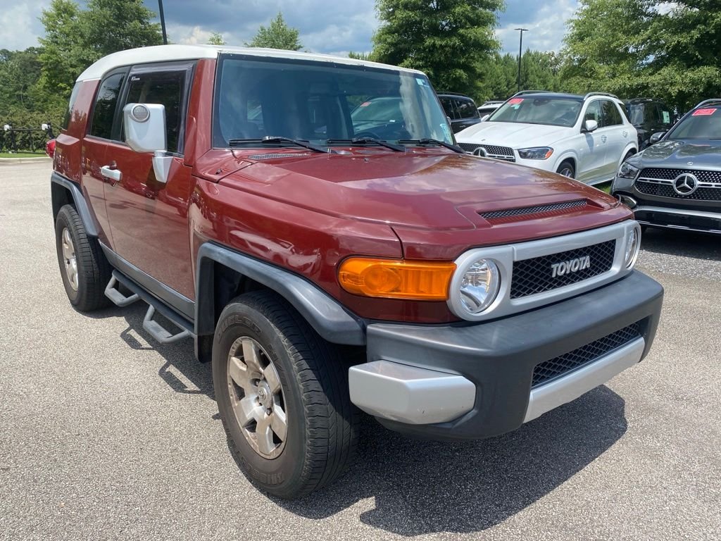 Used 2010 Brick Toyota Base image 1