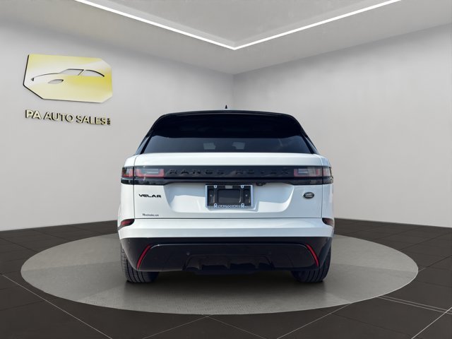 Used 2022 White Land Rover R-Dynamic S image 6