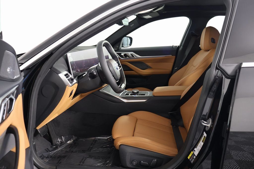 New 2026 Black Sapphire Metallic BMW eDrive40 image 5