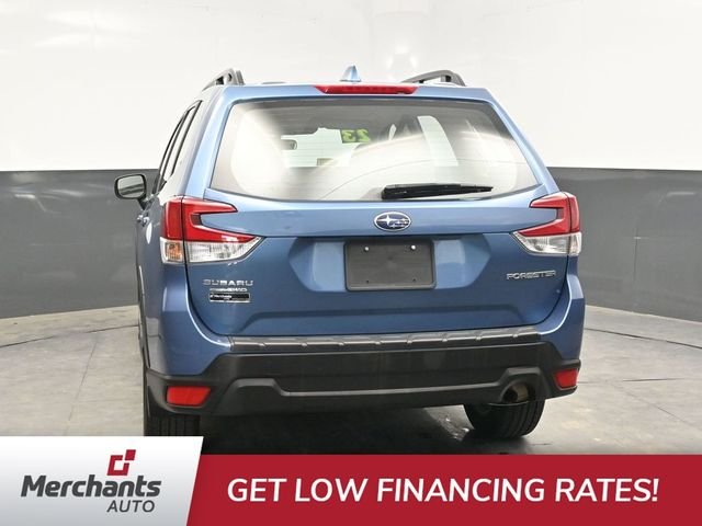 Used 2023 Blue Subaru Base image 5