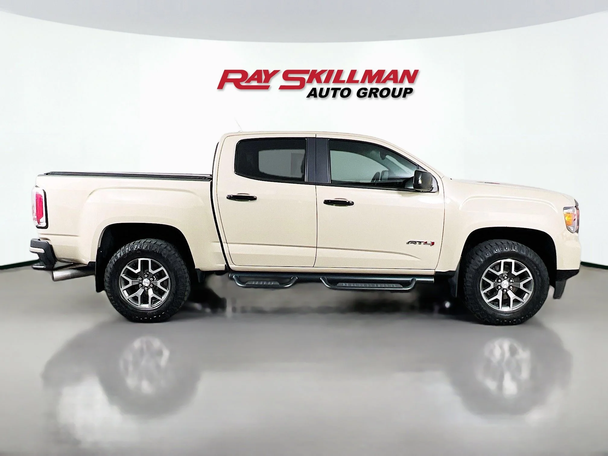 Used 2021 Desert Sand Metallic GMC 4WD AT4 W/CLOTH image 8