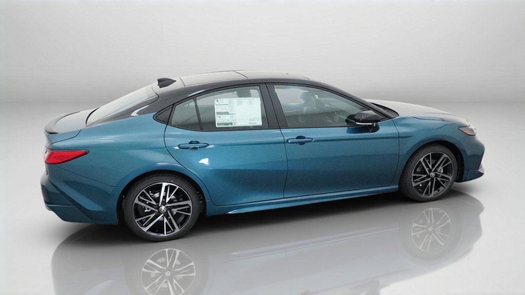 New 2026 Ocean Gem with Midnight Black Metallic roof Toyota XSE image 34