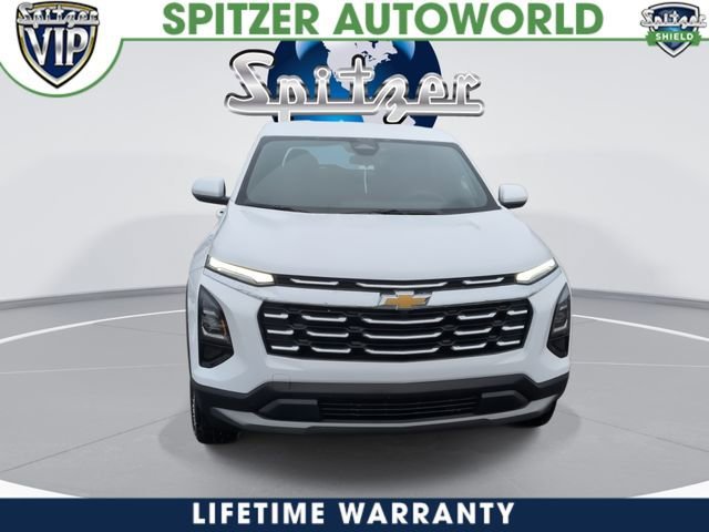 View vehicle photo 3