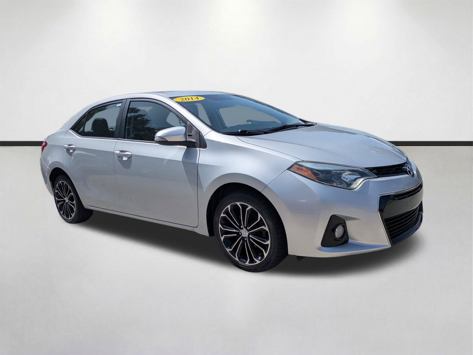 Used 2014 Classic Silver Metallic Toyota S Plus image 2