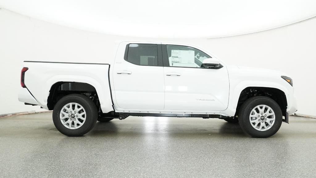 New 2026 Ice Cap Toyota SR5 image 13