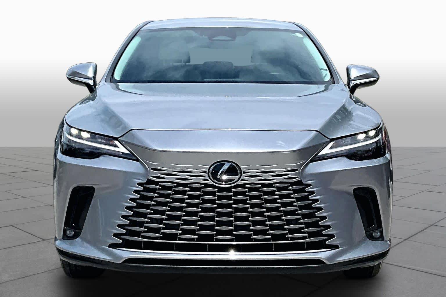 Used 2023 Iridium Lexus  image 4