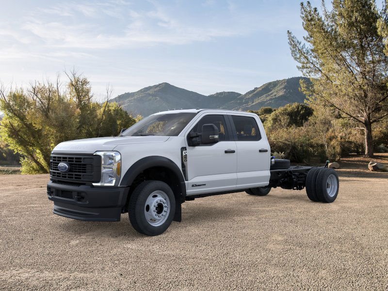 2026 Ford F-450 Super Duty Chassis Cab