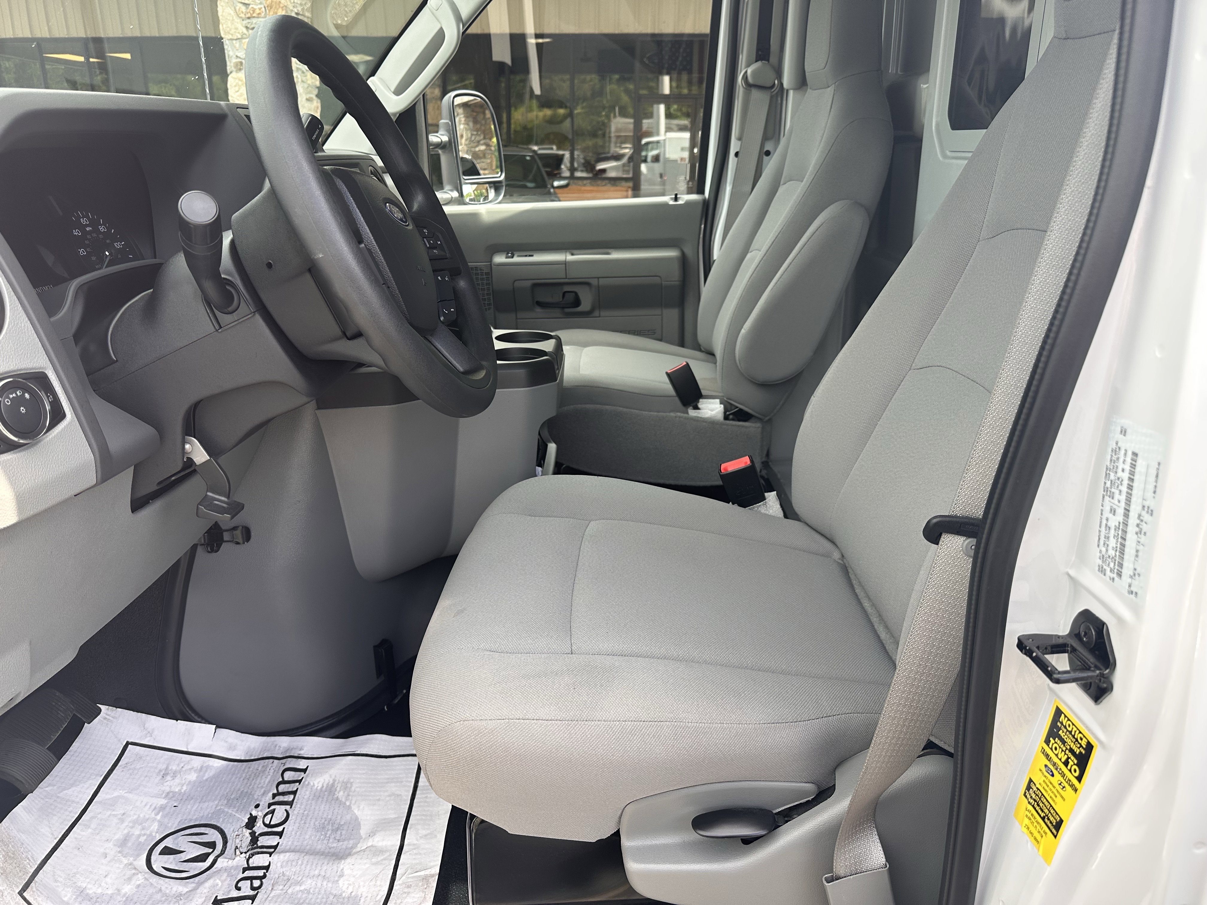 Certified Used 2026 Oxford White Clearcoat Ford 11Ft KUV Body image 8