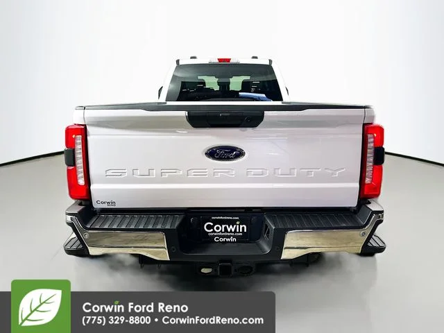 New 2026 Oxford White Ford XLT image 6