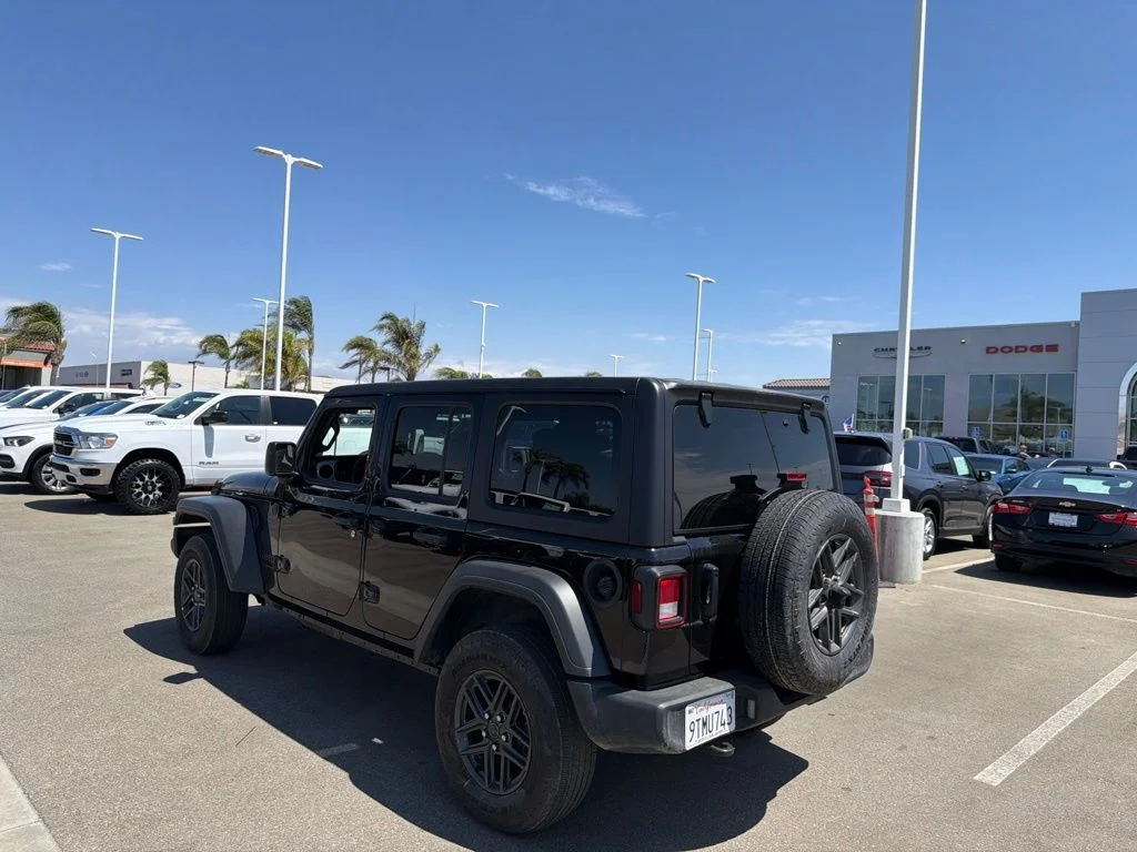 Used 2025 Black Jeep Sport S image 7