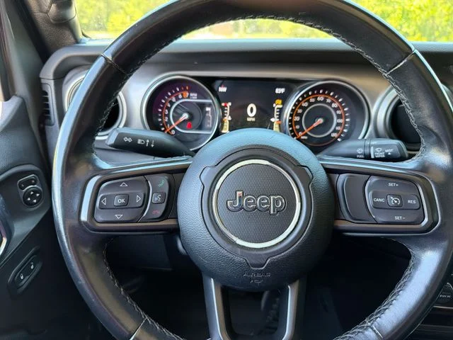 Used 2020 Gray Jeep Sport image 17