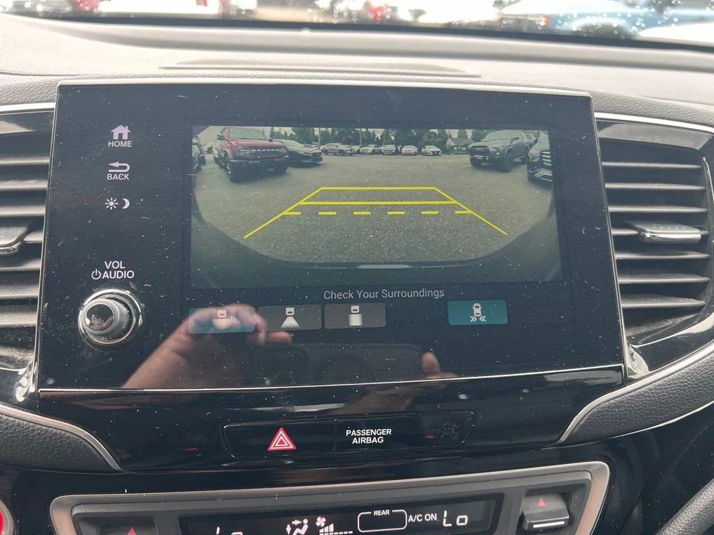Used 2019 Gray Honda Elite image 13