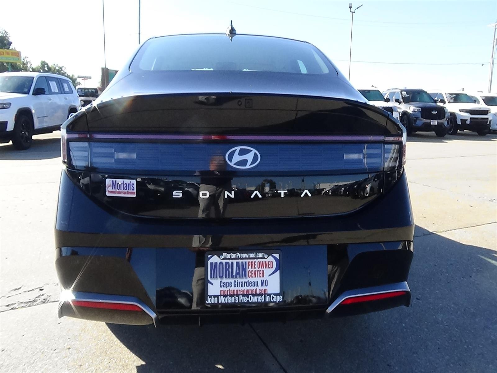 Used 2025 Abyss Black Pearl (a2b) Hyundai SEL image 8