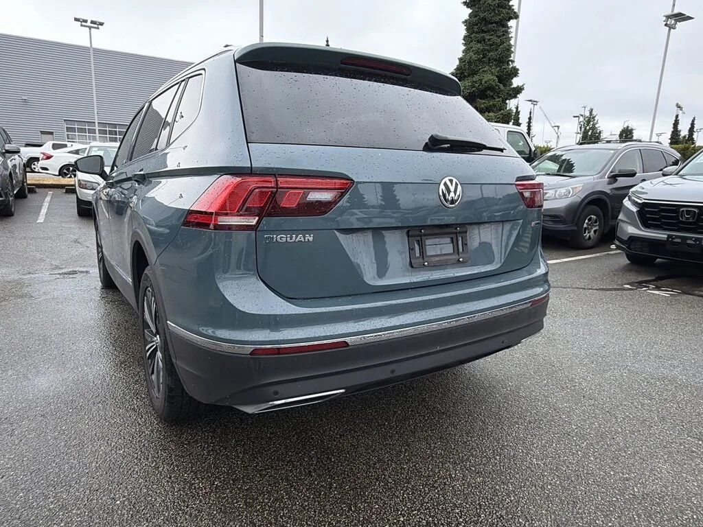 Used 2021  Volkswagen Highline 2.0T 8sp at w/Tip 4M Dilawri Certified image 4