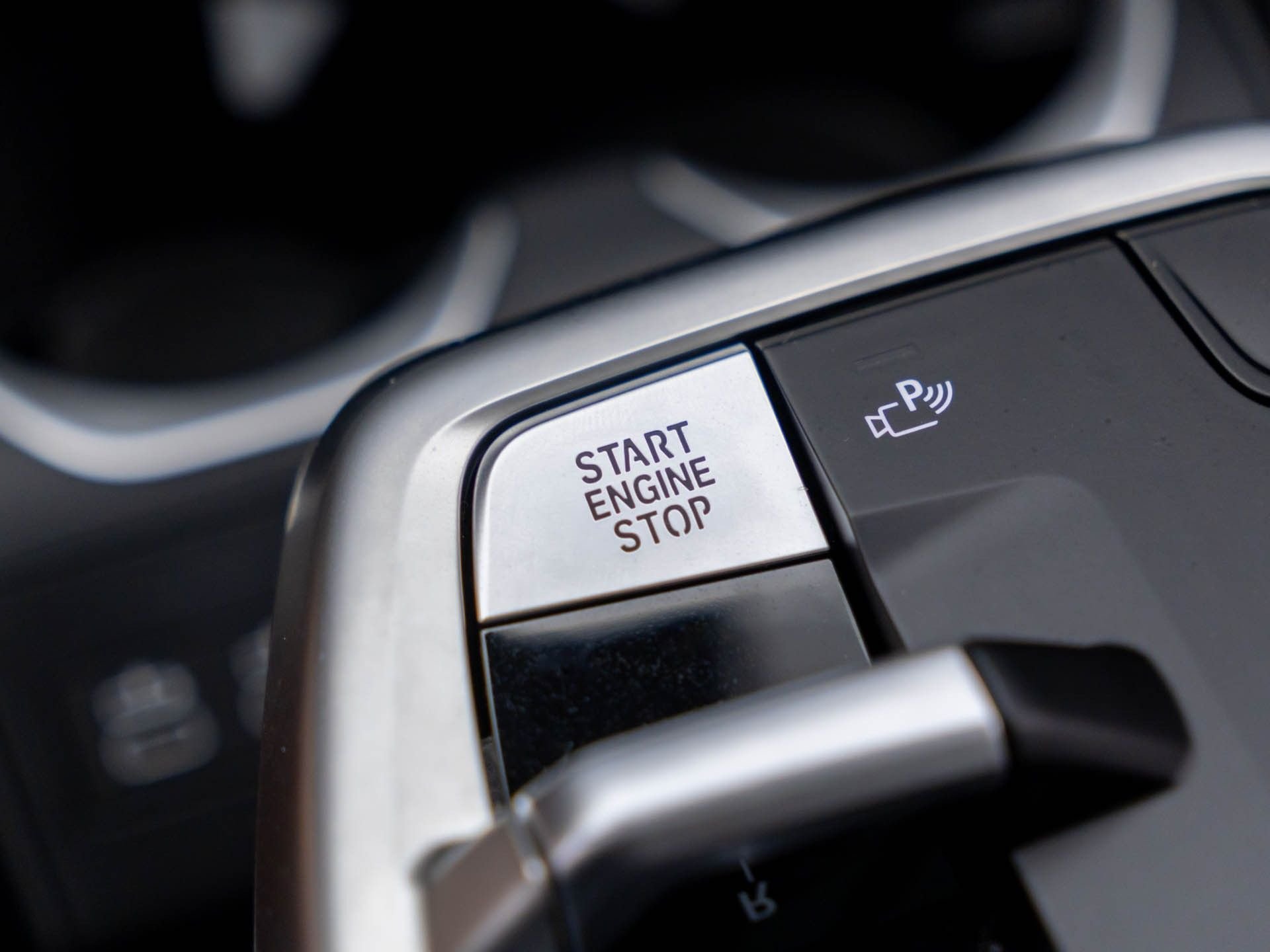 New 2026 Space Silver Metallic BMW xDrive28i image 21