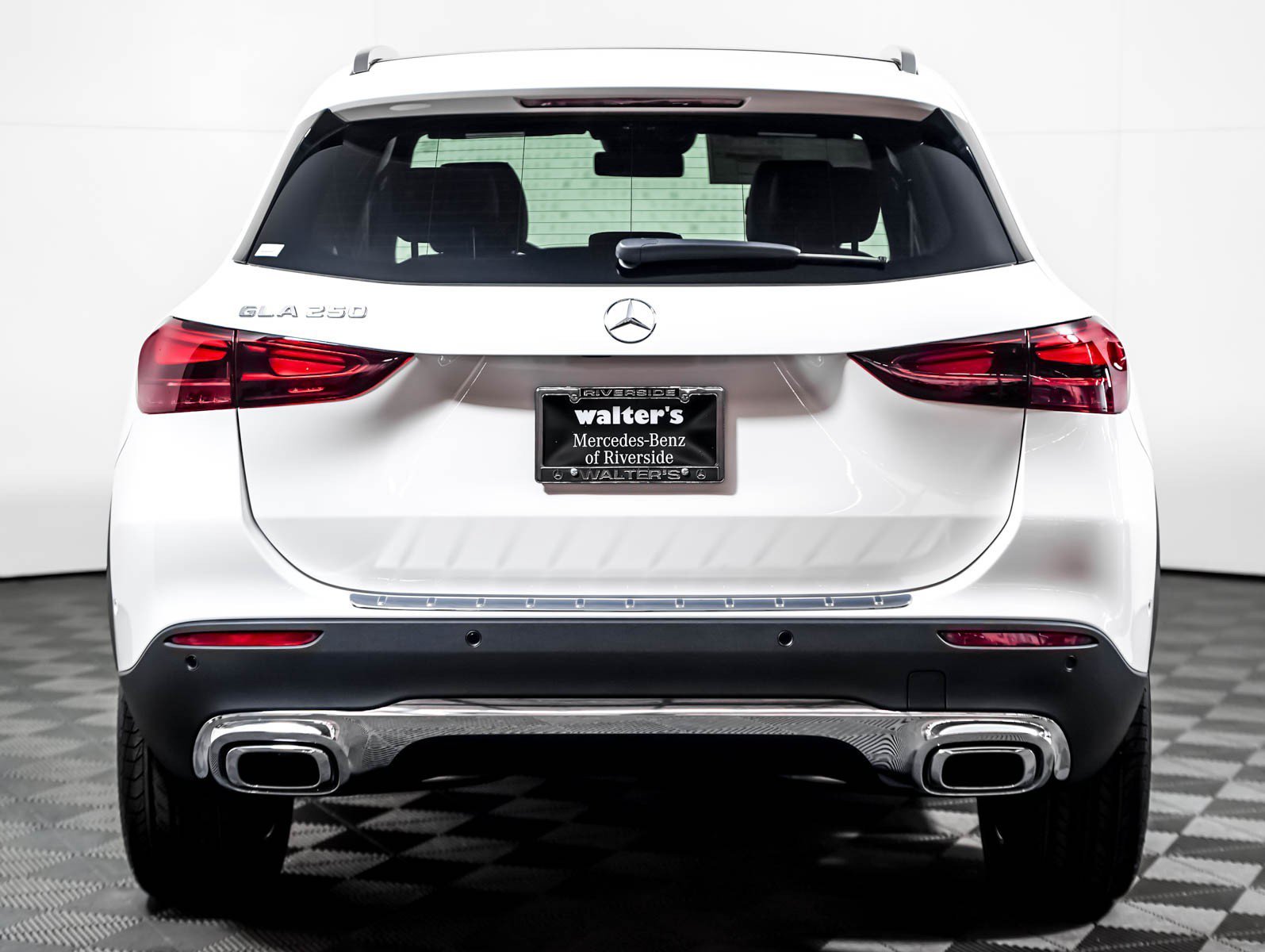 New 2026 Polar White Mercedes-Benz GLA 250 image 7