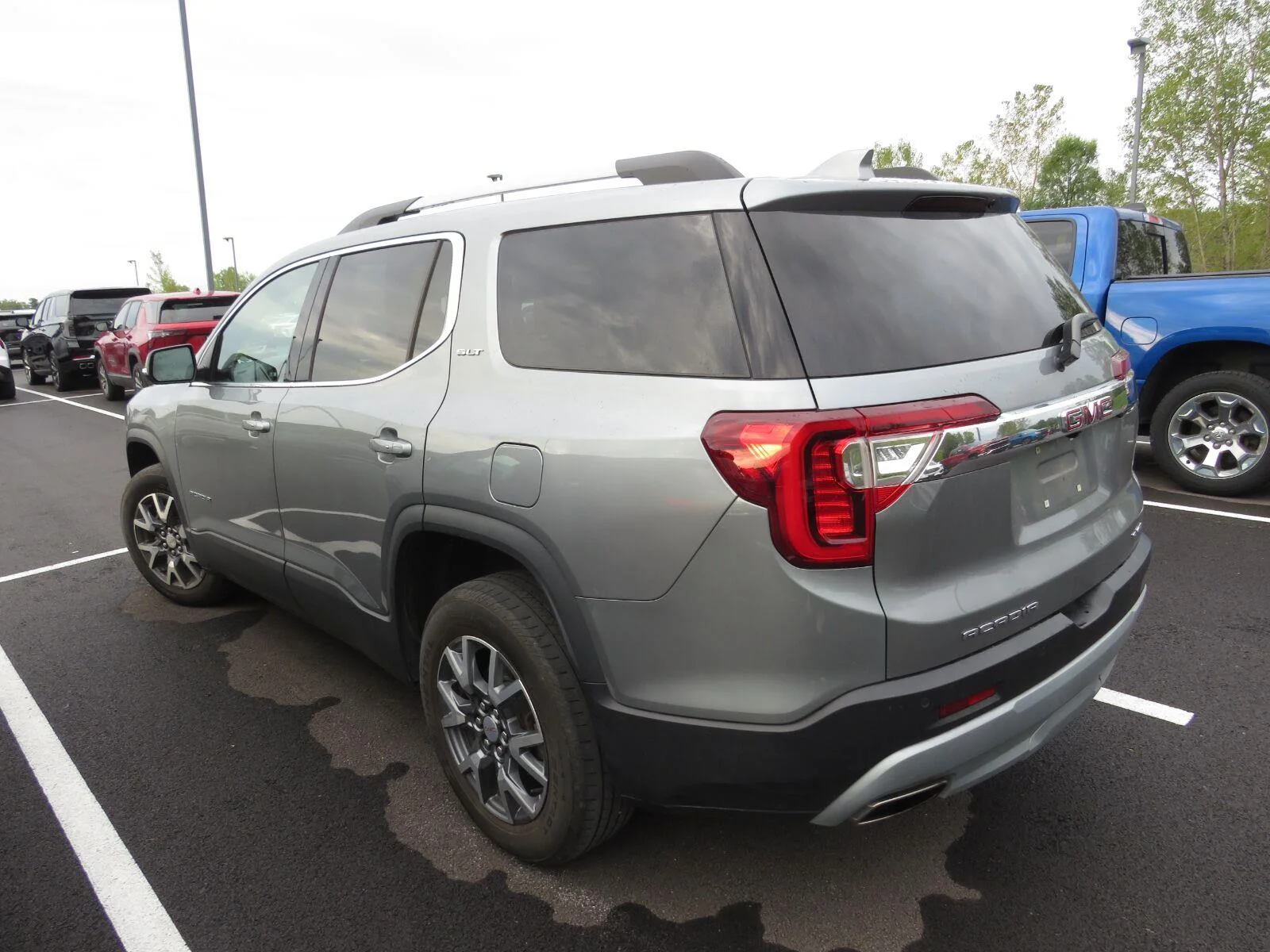 Used 2023 Sterling Metallic GMC SLT image 10