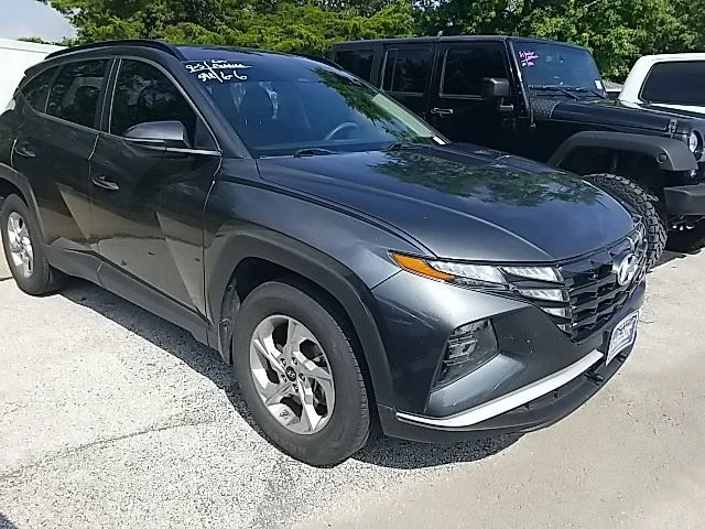 Used 2022 Gray Hyundai SEL image 2