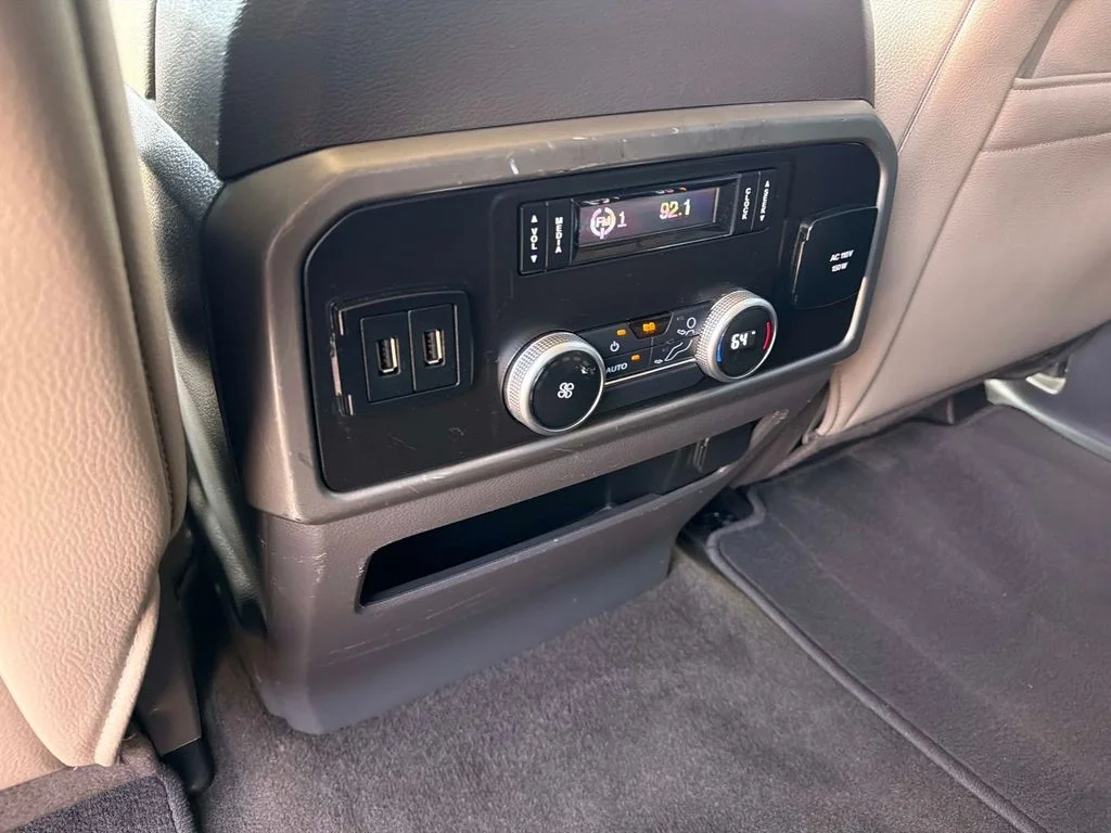 Used 2020 Red Ford XLT image 17